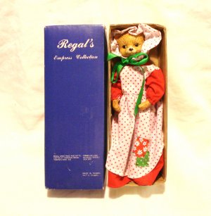 Country Cat  dressed doll in box Regal Greetings and Gifts vintage cm1433
