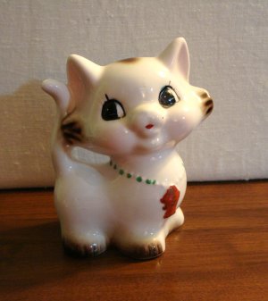 Ceramic cat kitten still bank fish necklace stopper intact vintage cm1460