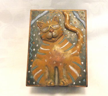 Jazzy Cats Cat topped trinket box designed by Nancy Bohm vintage cm1492
