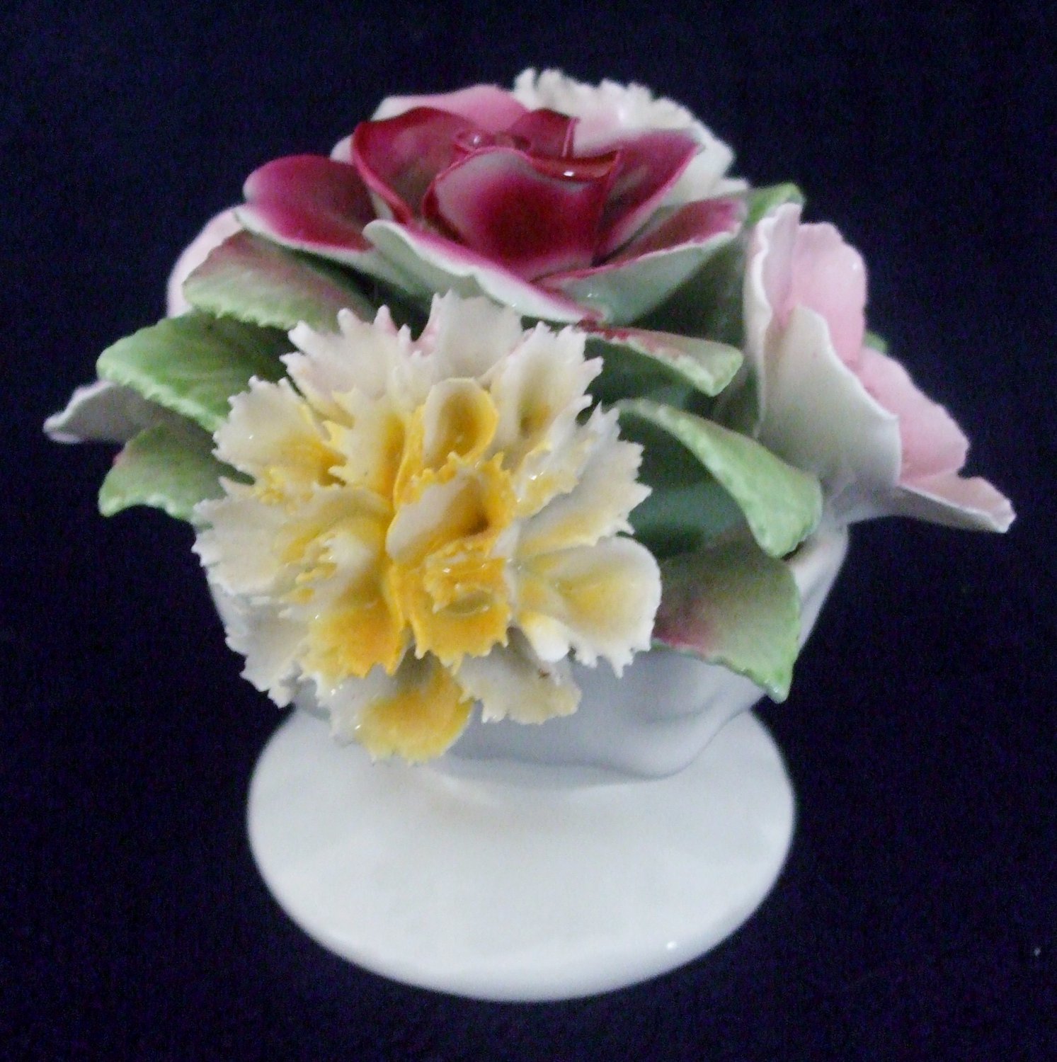 ROYAL STRATFORD Bone China Flowers Posy Bowl Five Blooms Hand Modeled