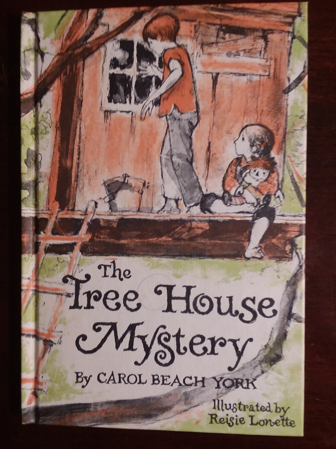 The Tree House Mystery by Carol Beach York