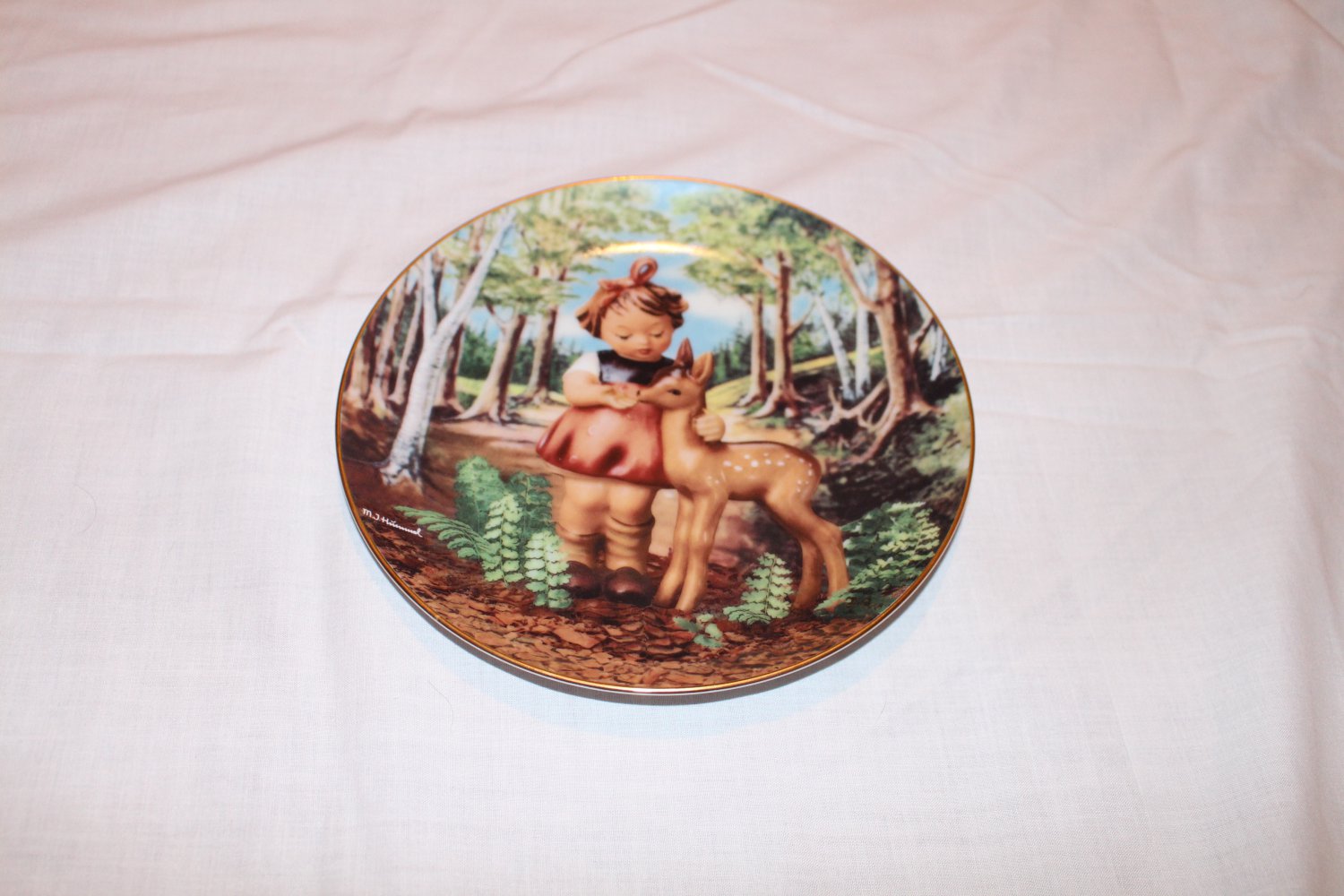 Hummel Collector Plate "Friends" 1991 from Gentle Friends Series