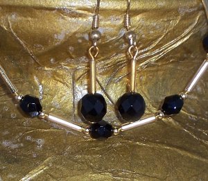 Jet and gold "Tin Cup" style set