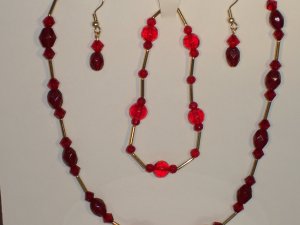 Red and gold "Tin Cup" style set