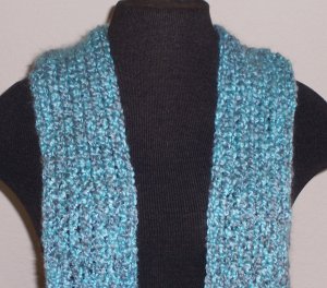Blue tones boucle scarf with pockets!