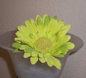 Green/Yellow Bloomin' Pens - Gerbera Daisy flower pens