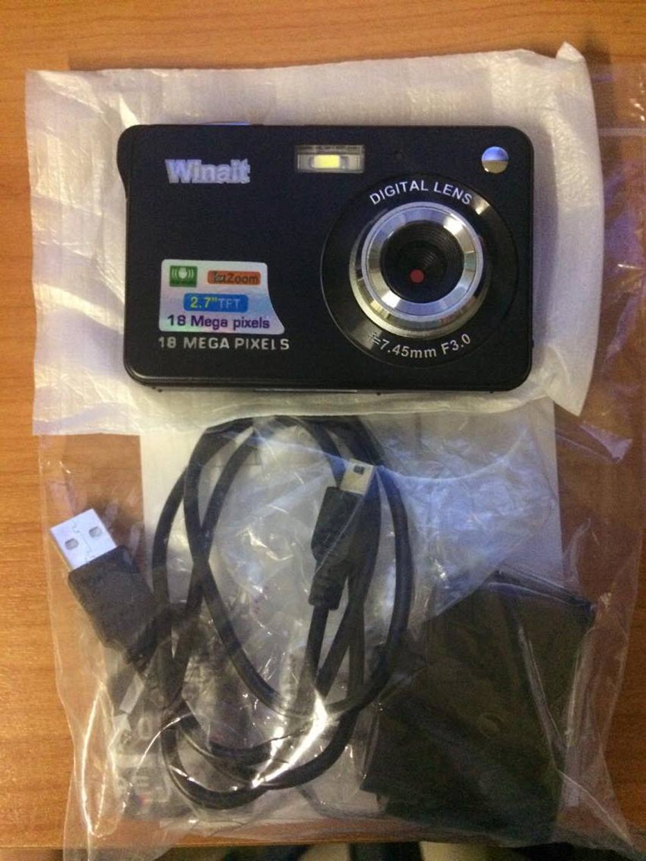 Mini Camera HD 500 CMOS 18 Mega Pixels 2.7 inch Camera TFT LCD Screen 720P Digital Camera