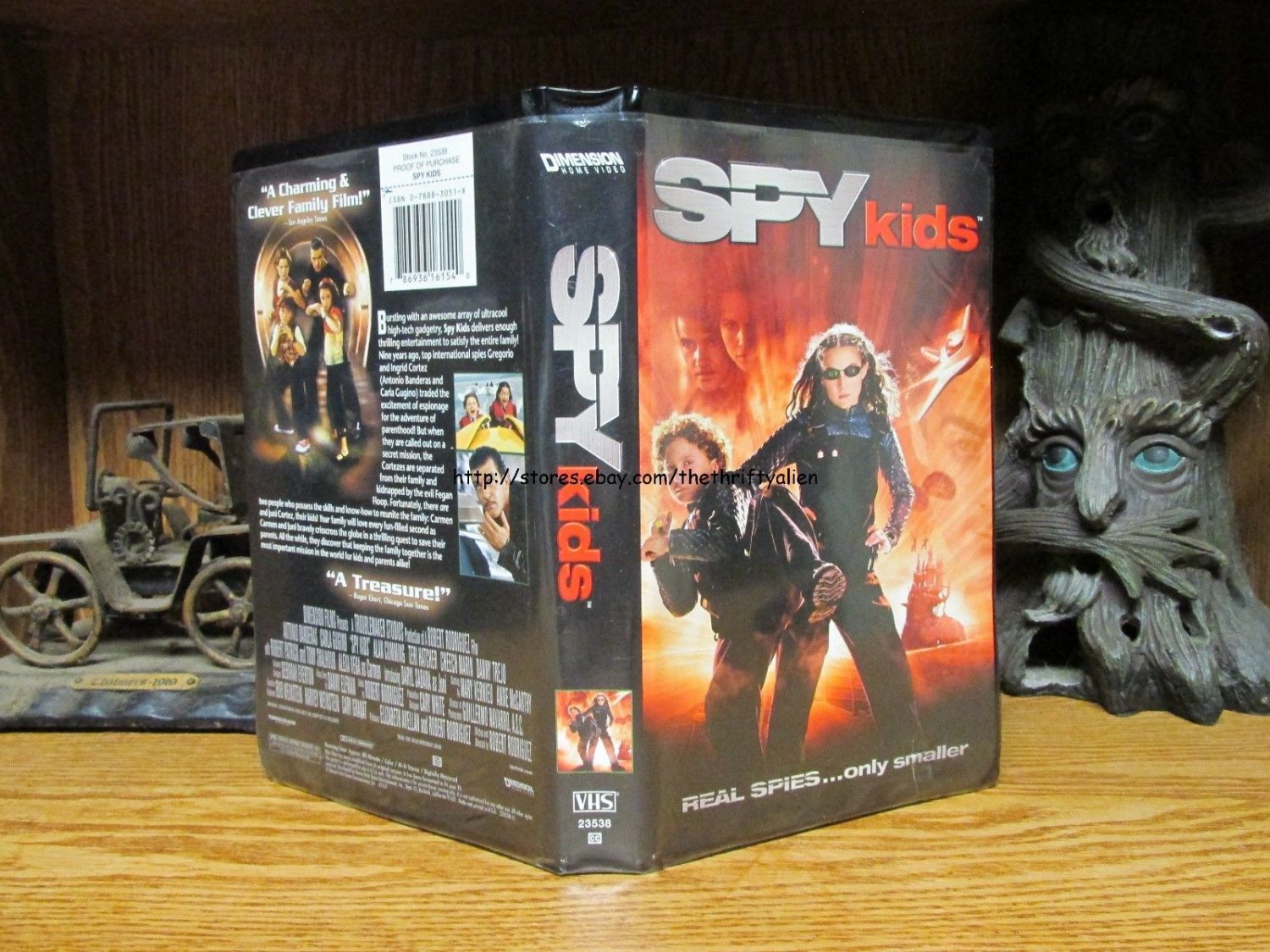 Spy Kids (VHS Movie) Antonio Banderas, Carla Gugino, Teri Hatcher, Cheech