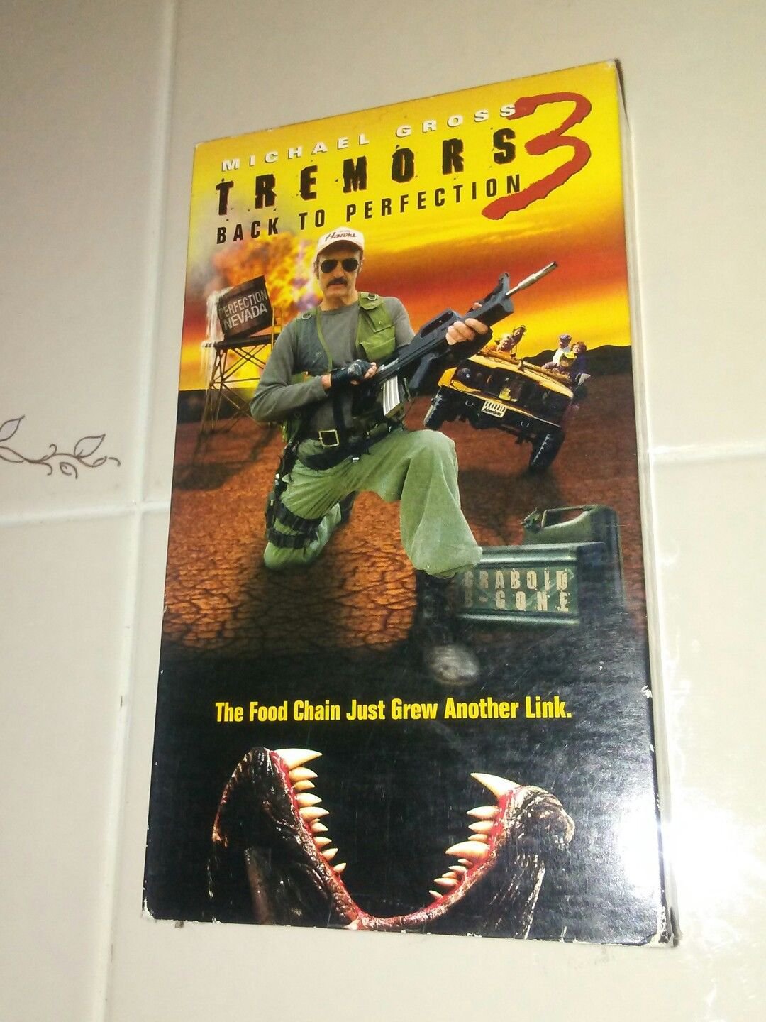 TREMORS 3 ON VHS!! Excellent Condition!