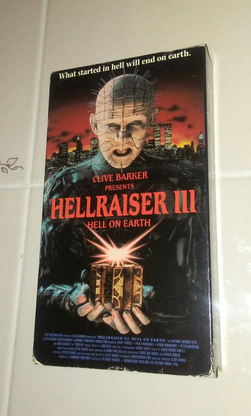 HELLRAISER 3 ON VHS! Great Condition and Plays Great Too!!