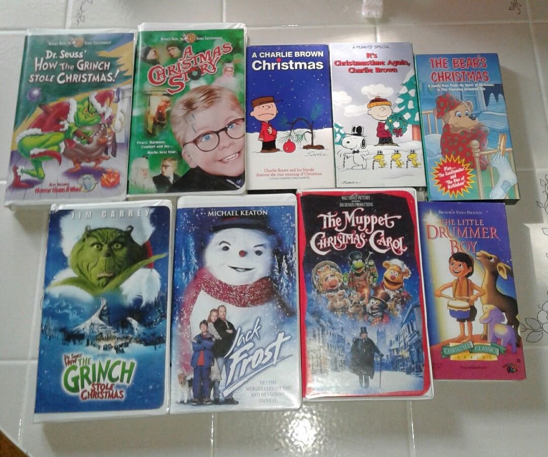 Fun Lot 9 Christmas Time Kids VHS Movies Grinch Muppets Charlie Brown Jack Frost