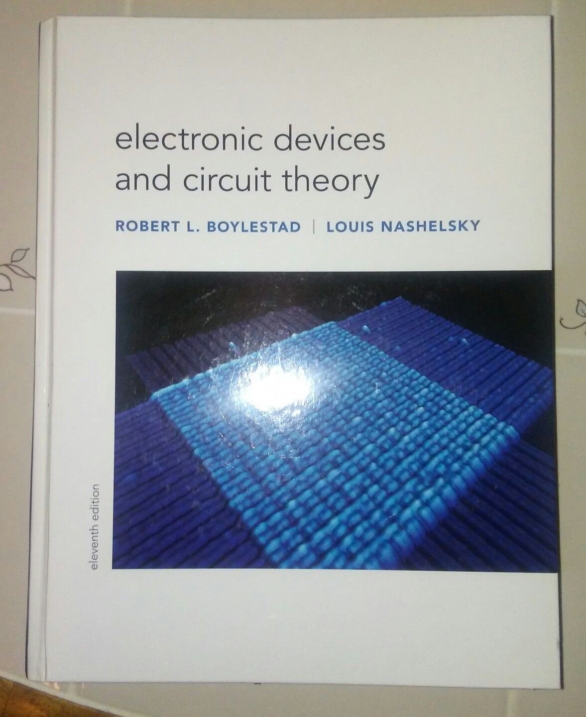 ELECTRONIC DEVICES AND CIRCUIT THEORY (Eleventh Edition) LIKE BRAND NEW!!