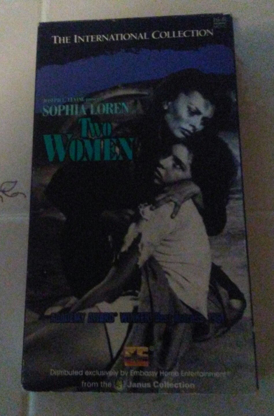 "TWO WOMEN" VHS IN EXCELLENT CONDITION
