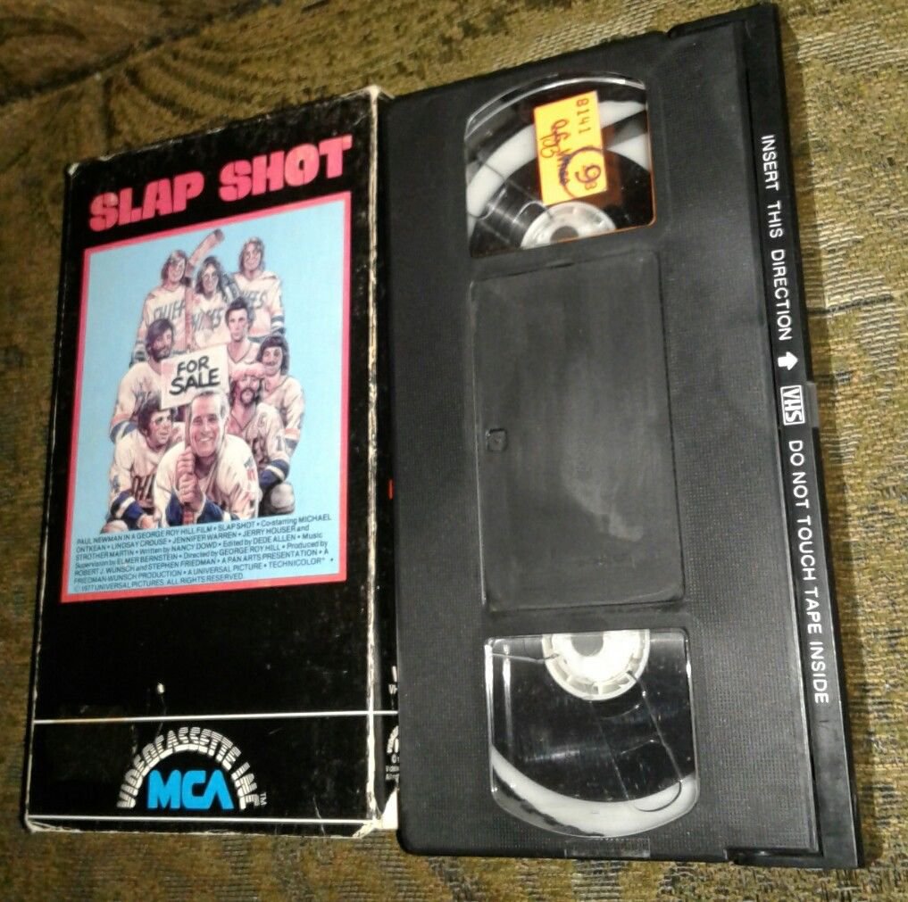 VHS SLAP SHOT VIDEO CASSETTE Paul Newman Jennifer Warren