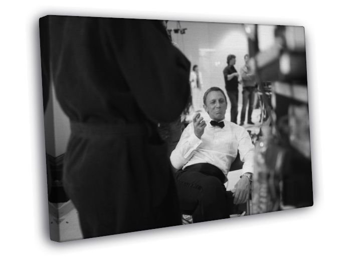 Quantum of Solace Daniel Craig Behind the Scenes Rare  20x16 inch FRAMED CANVAS WALL PRINT