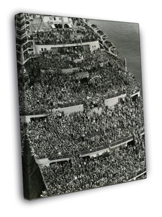 WWII End US Army American Soldiers New York City Rare  20x16 inch FRAMED CANVAS WALL PRINT