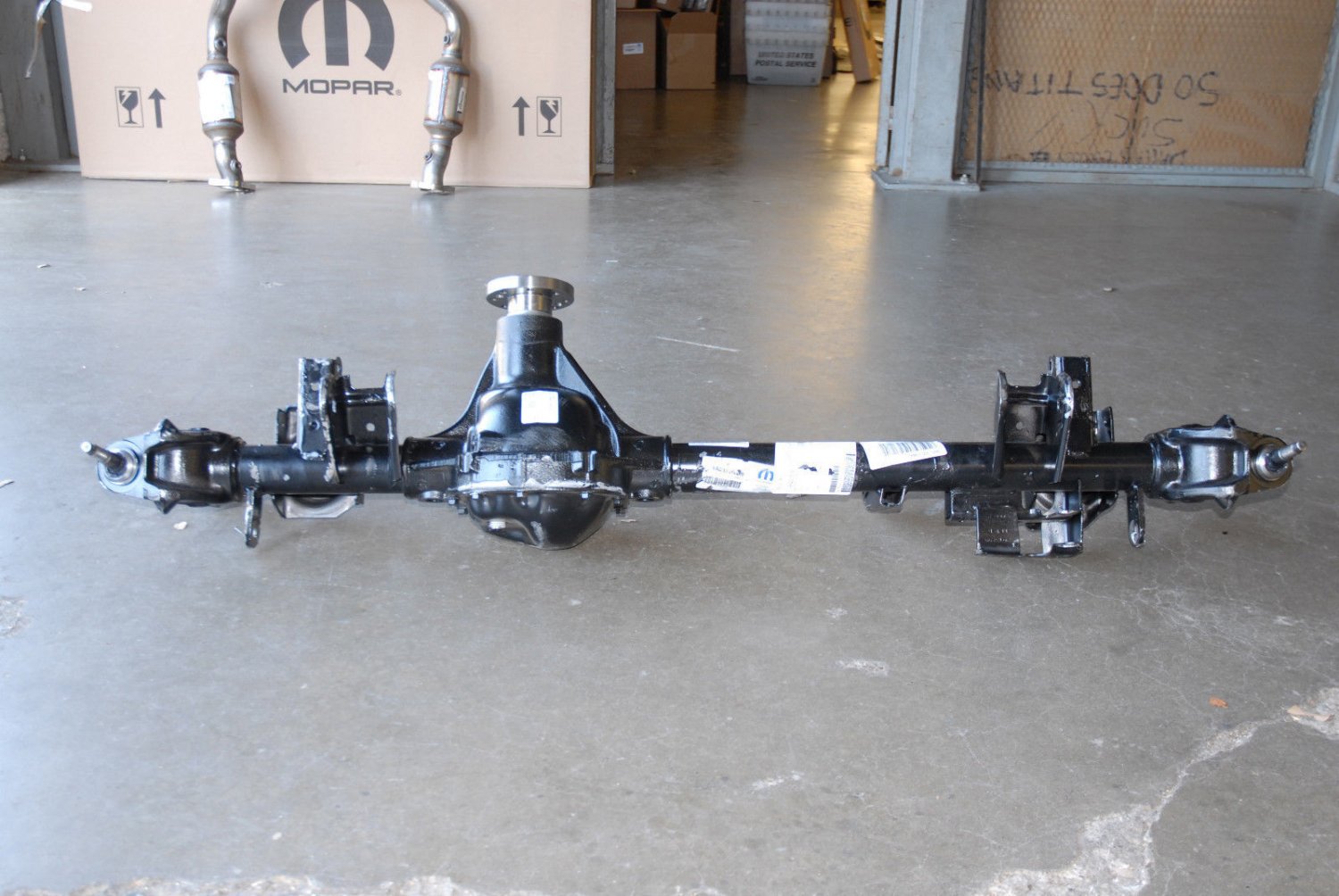 Wrangler JK front axle assembly 68035264AC OEM Mopar New Differential 3 ...