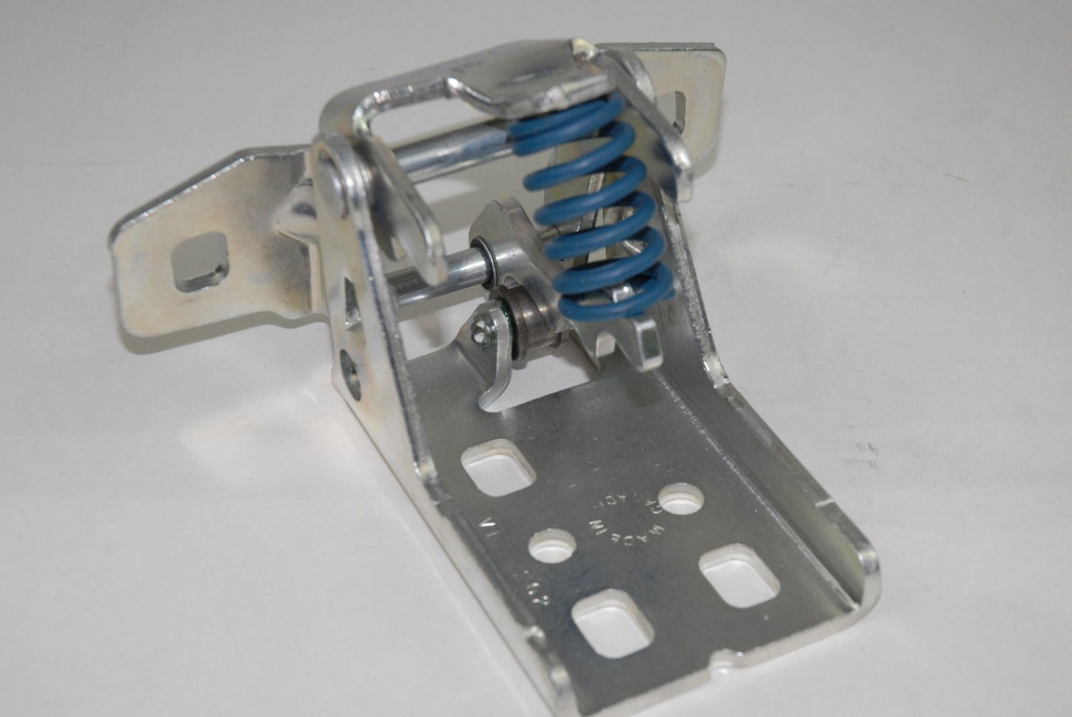 Dodge Ram Upper Door Hinge 55275630AB OEM Mopar Passenger Side 0210 Truck