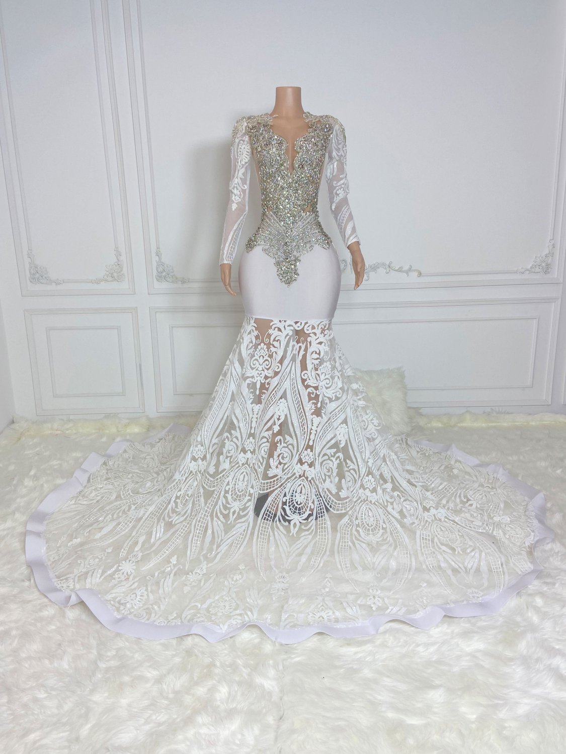 White Round Neck Long Sleeve Maxi Dress with Sequins Gowns