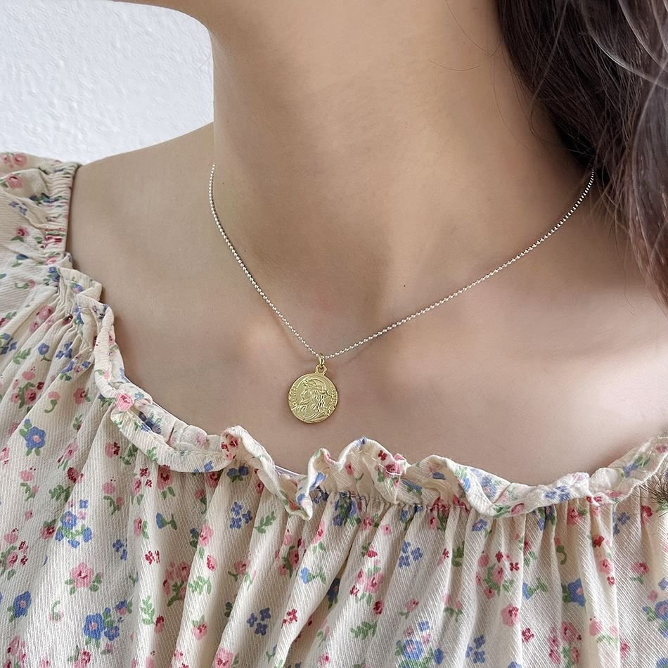 Simple Portrait Coin 925 Sterling Silver Necklace