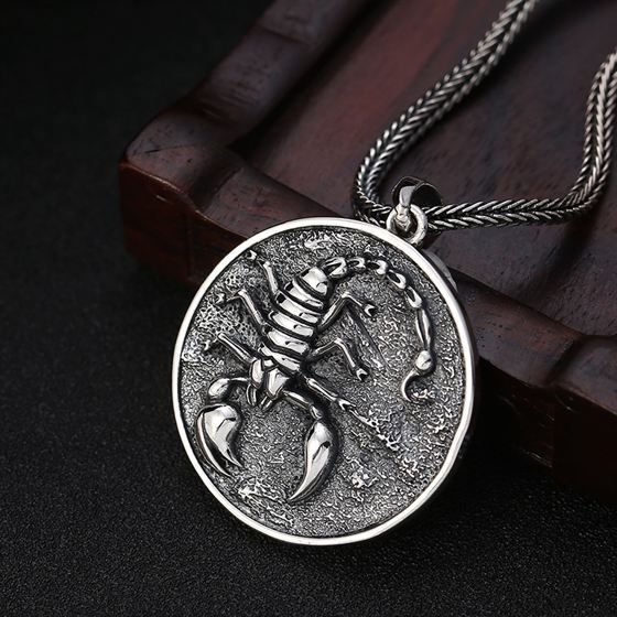 Vintage Scorpion Round Tag 925 Sterling Silver Pendant