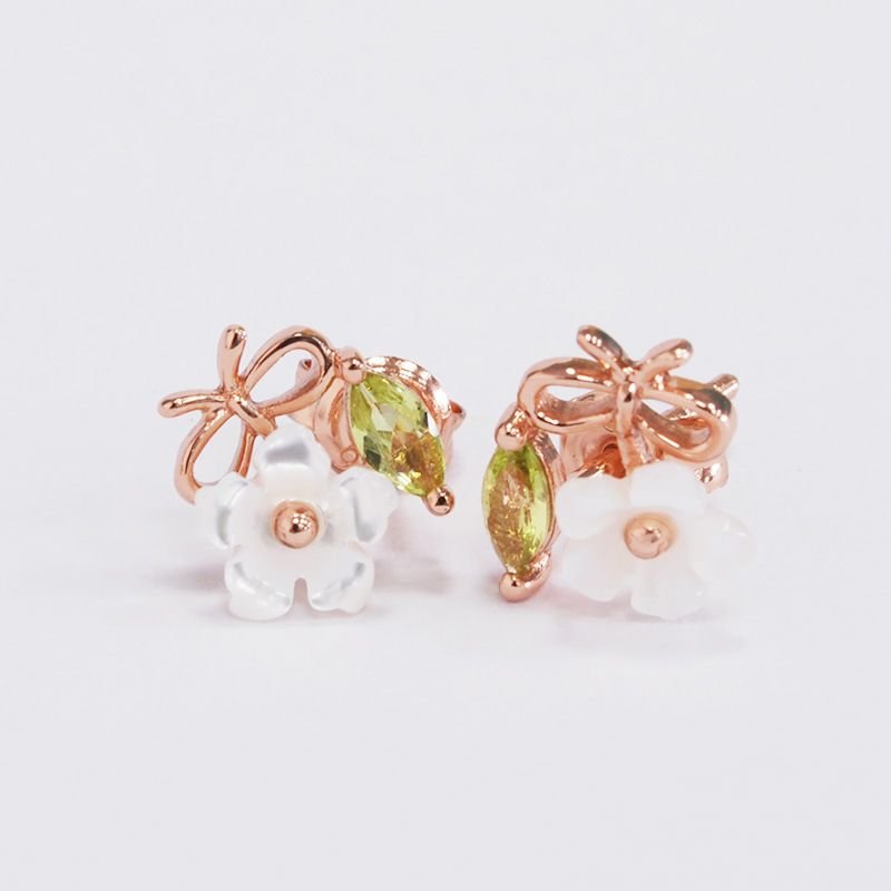 Cubic Zirconia White Hell Flower 925 Silver Stud Earrings