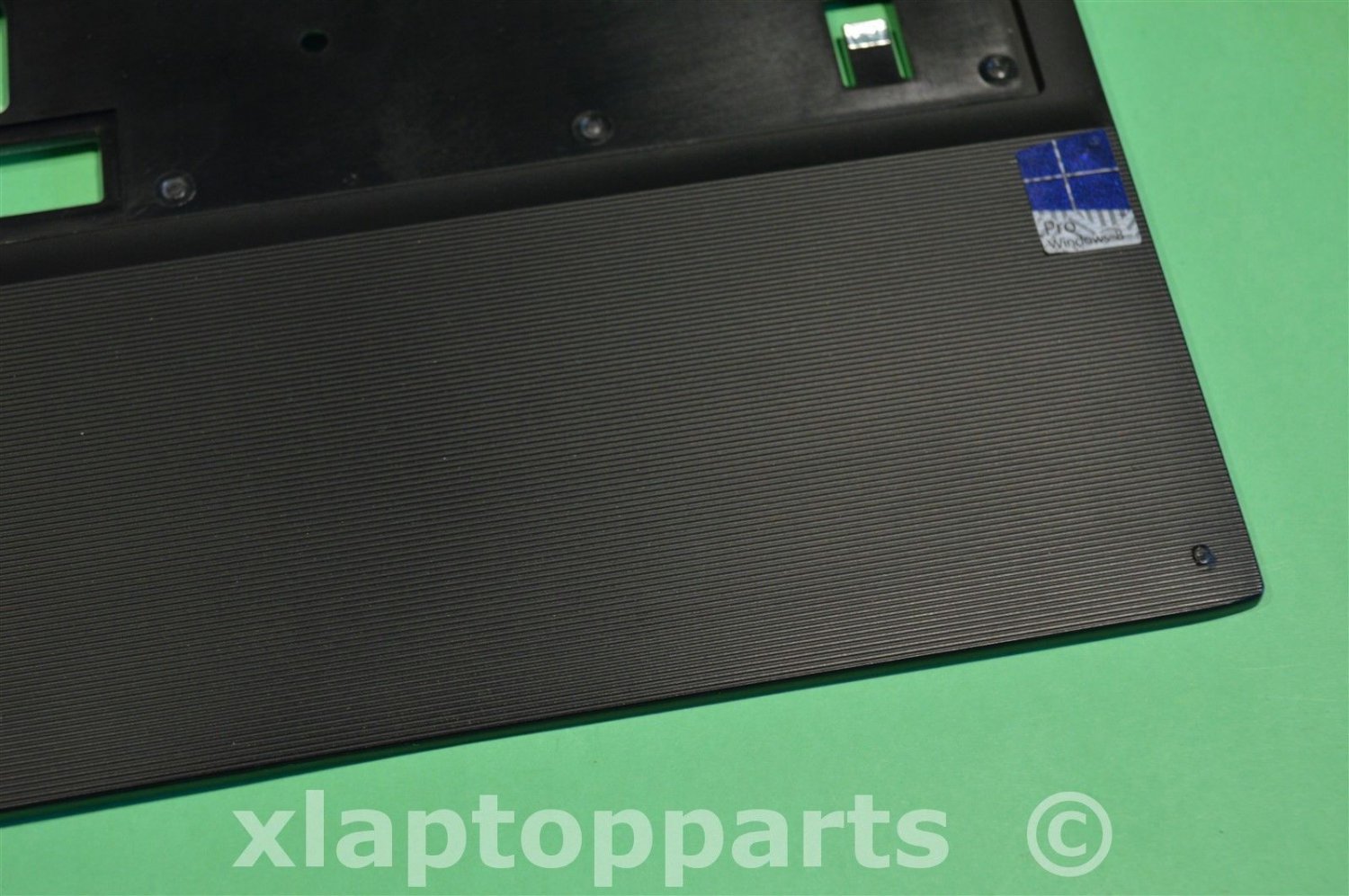 TOSHIBA TECRA R950 1EJ PALMREST WITH TOUCHPAD GM903103142A