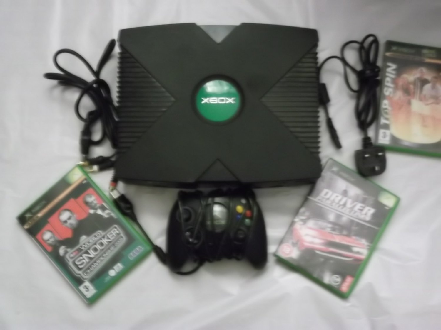 XBOX CONSOLE BUNDLE