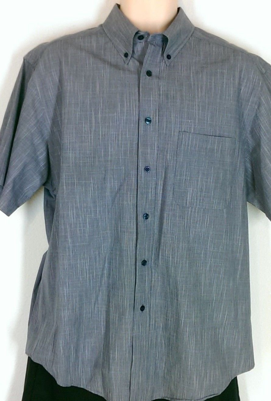Men's Size L - Roundtree & Yorke Light Charcoal  Gray Cotton Short Sleeve Shirt