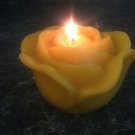 100% beeswax rose candle