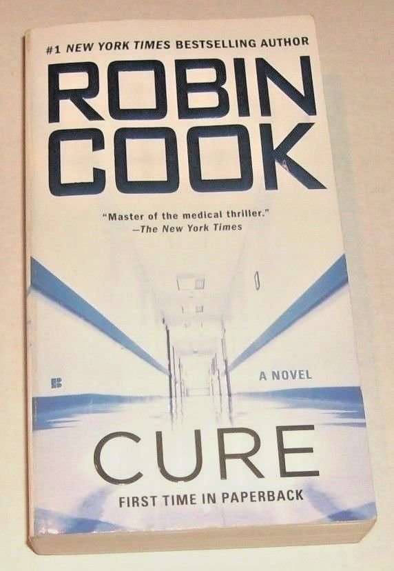 CURE by ROBIN COOK (papperback 2010)