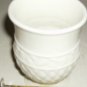 WHITE GLASS DETAIL STORAGE CUP