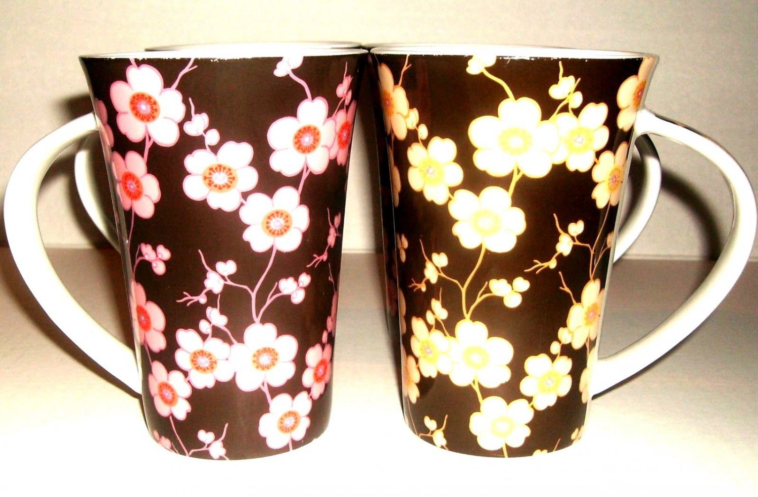 2 CERAMIC BROWN PRINTED MUGS SET SIZE M