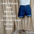 Signature Levis Strauss Blue Denim Mid Rise Roll Hem Shorts Size 20