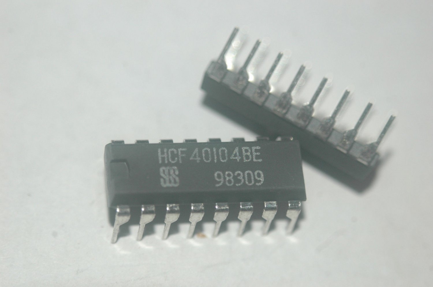 Микросхемами 14. Dd1-4001 микросхема даташит. Hcf4001. SOIC 14 микросхема. Микросхема 14 5.