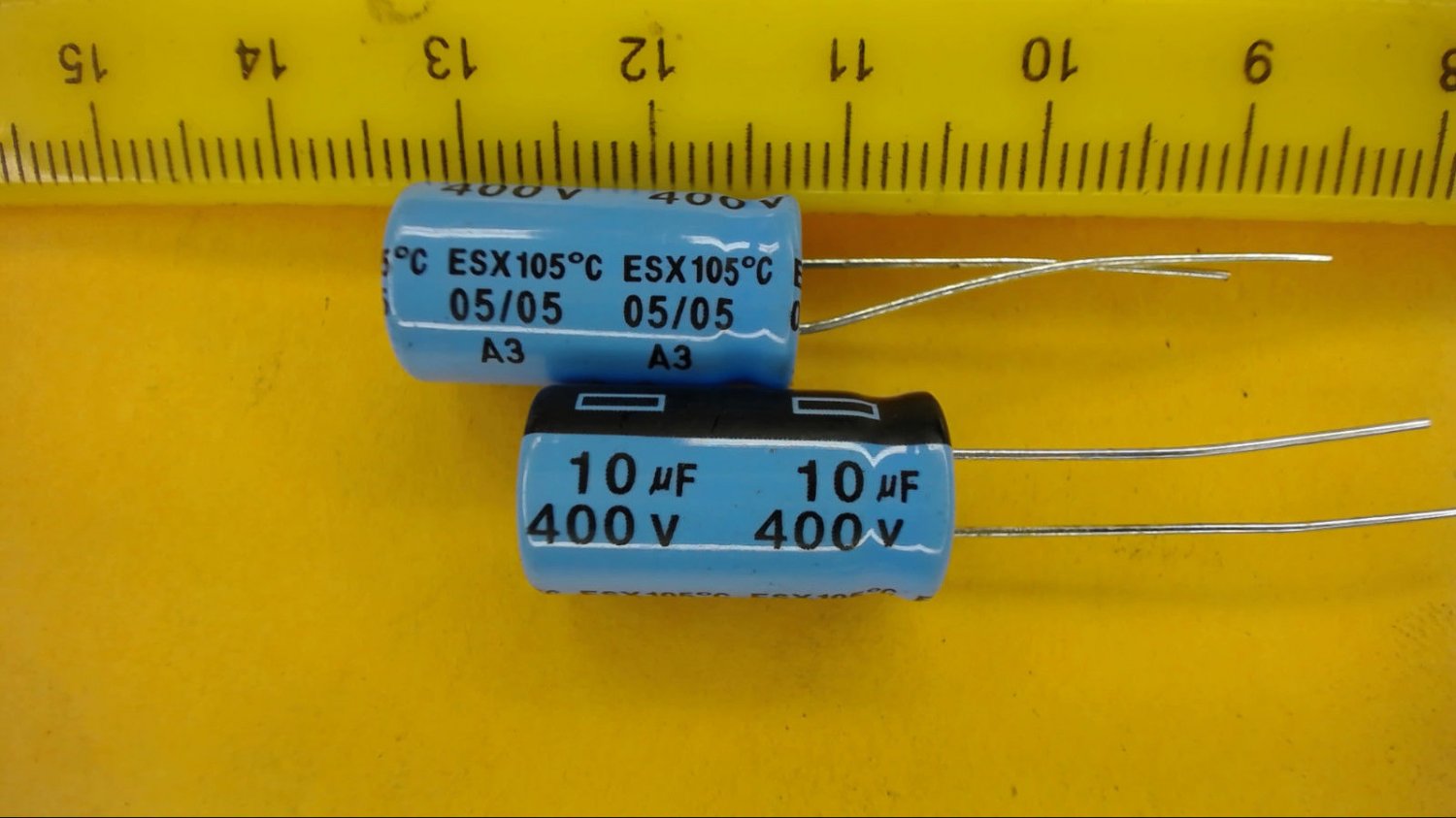 ARCOTRONICS ESX106M400AH4AA Through Hole 10UF 400V Capacitor New Lot ...