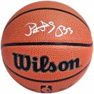 Patrick Ewing New York Knicks Autographed Signed NBA Wilson Basketball BECKETT