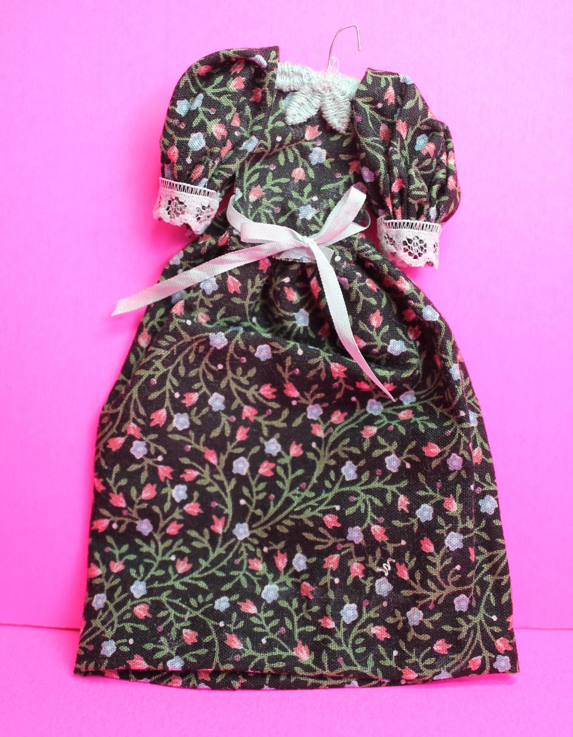Dollhouse miniature handmade cotton doll's dress XG99