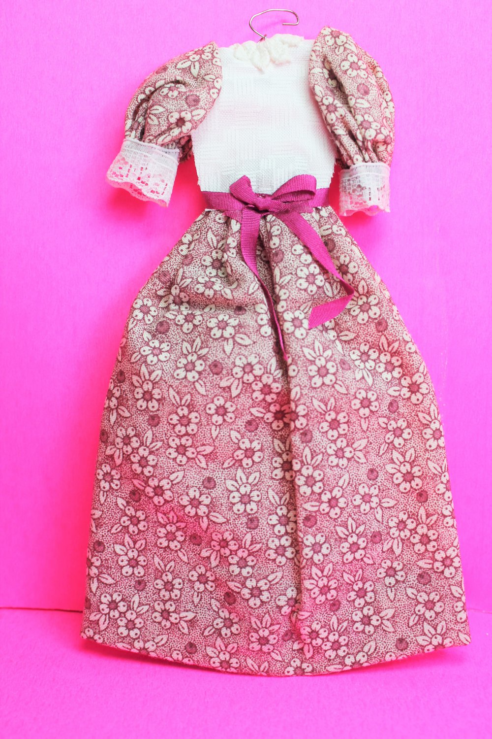 Dollhouse miniature handmade cotton doll's dress XG102