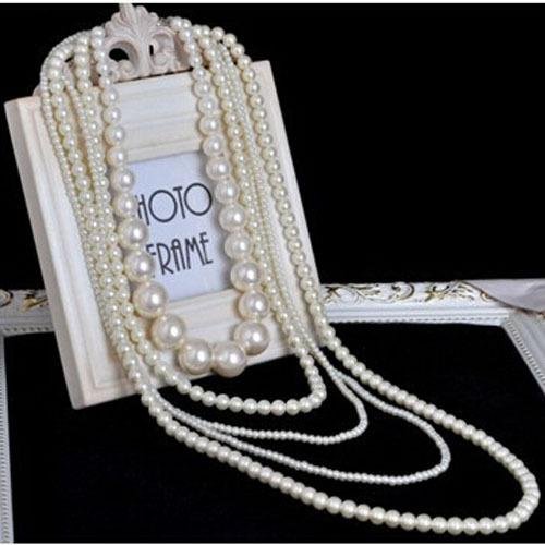 WOMEN'S LONG MULTI LAYERED PEARL CHAIN