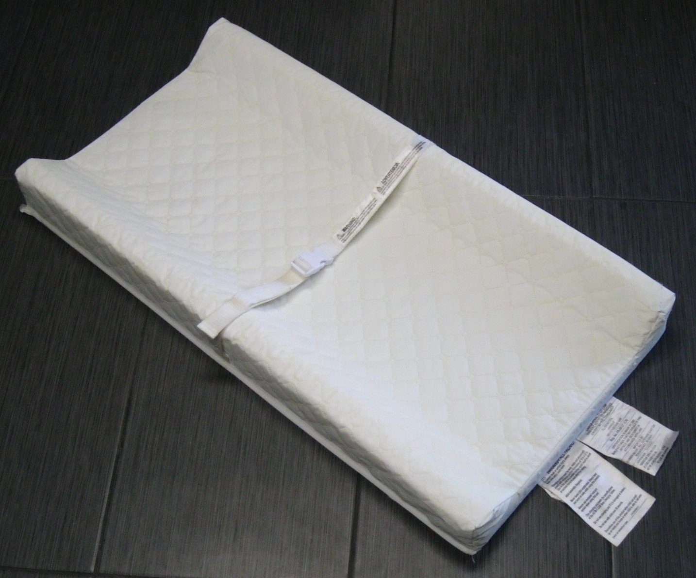 SUMMER INFANT Baby Child Contoured CHANGING PADS with Bealt Buckles WHITE