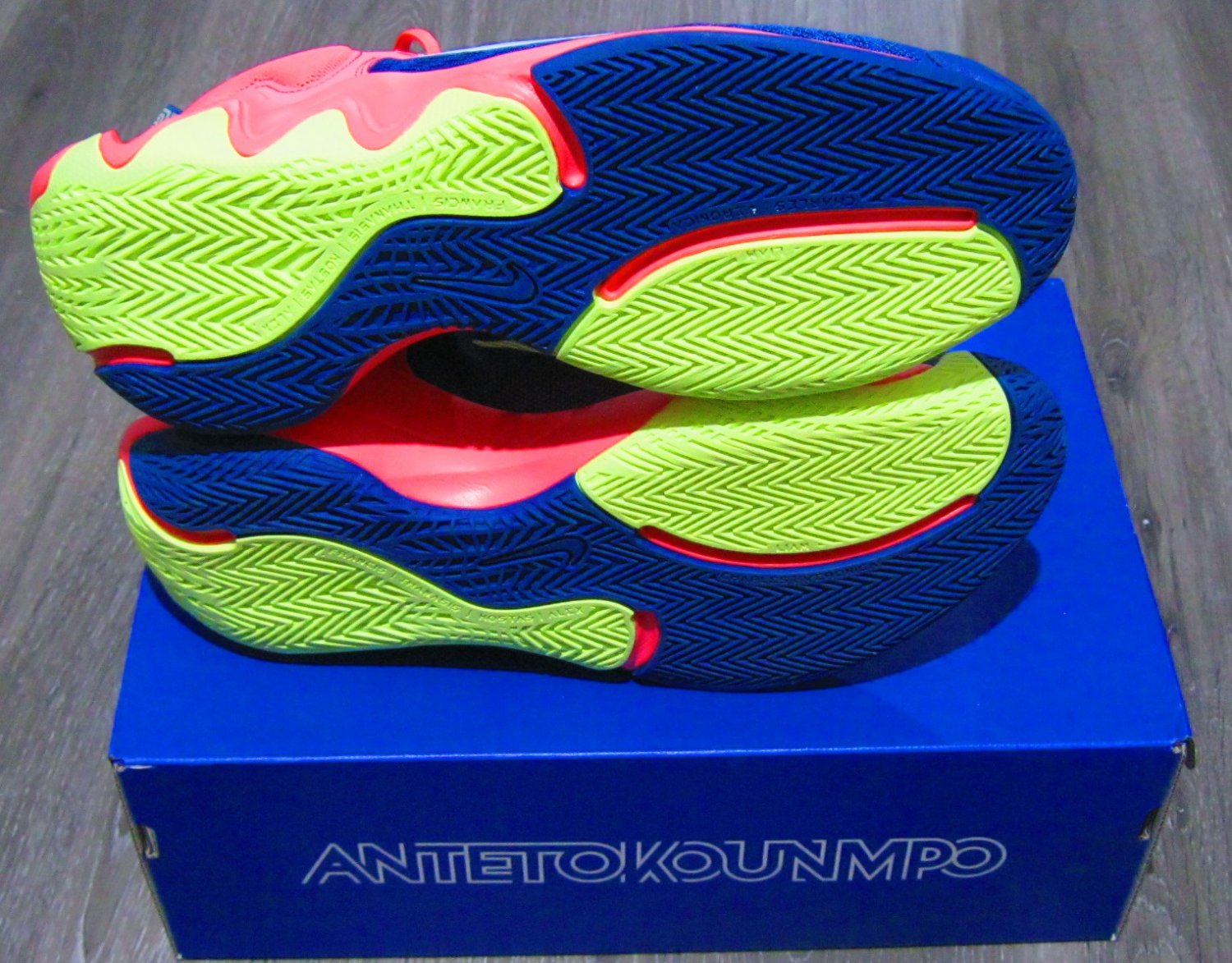 giannis antetokounmpo pink shoes