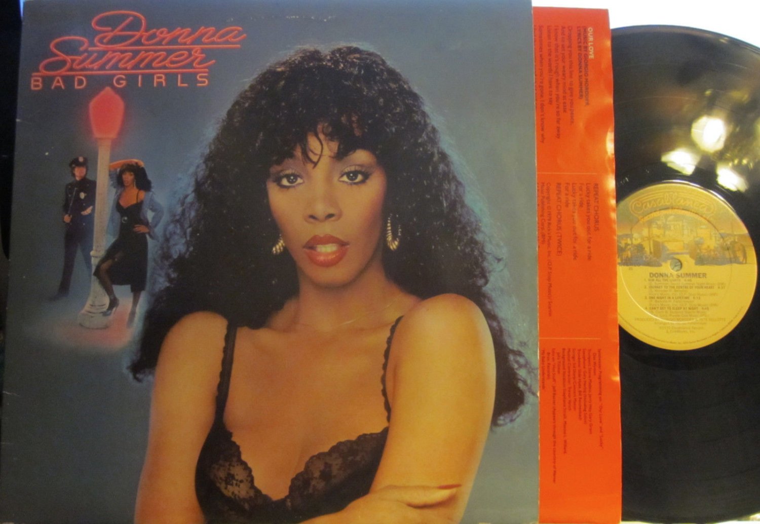 Bad girls донна саммер. Donna Summer LP. Пластинка Донна саммер. Донна саммер на виниле. Donna Summer Bad girls.