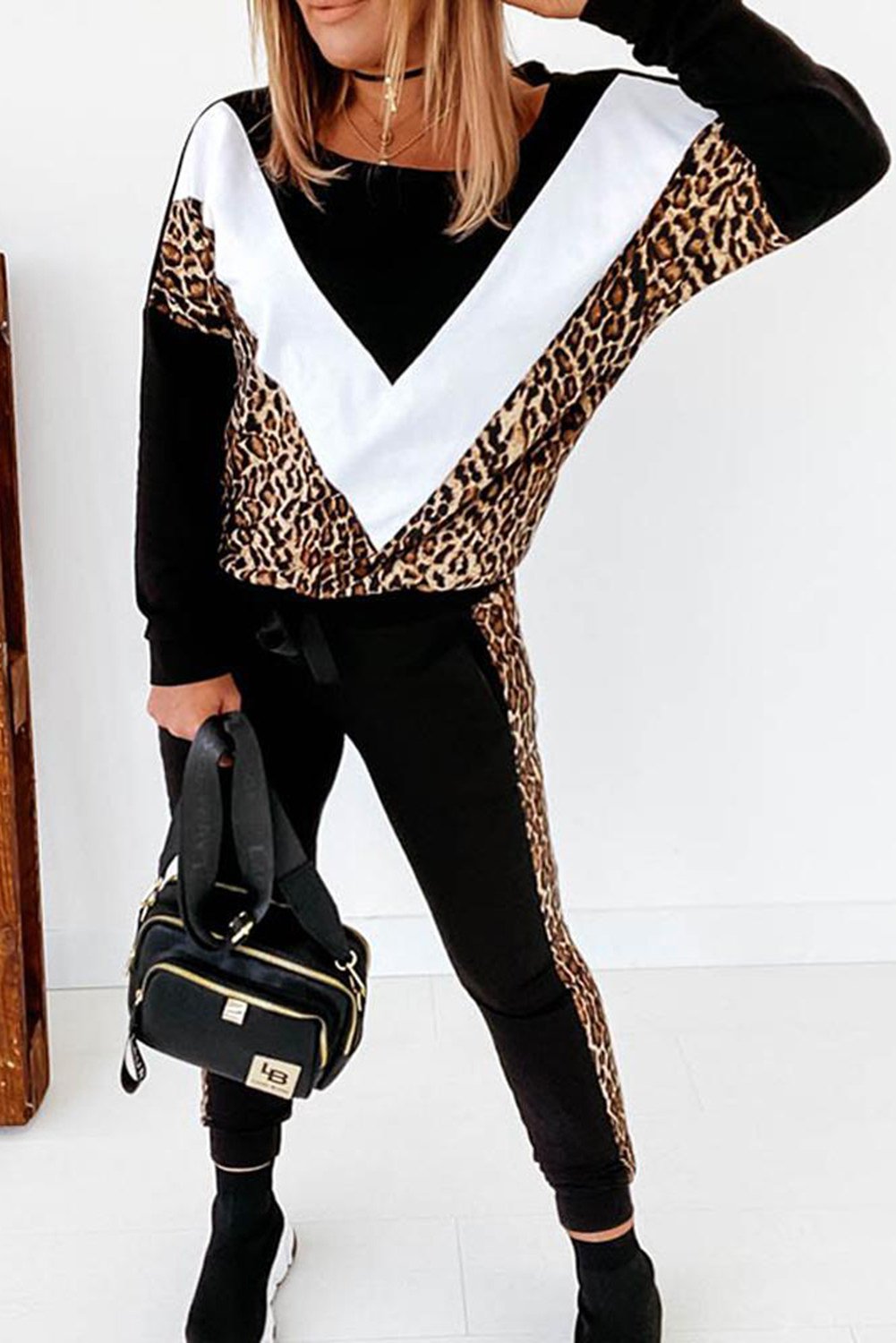 sweatshirt and pants set