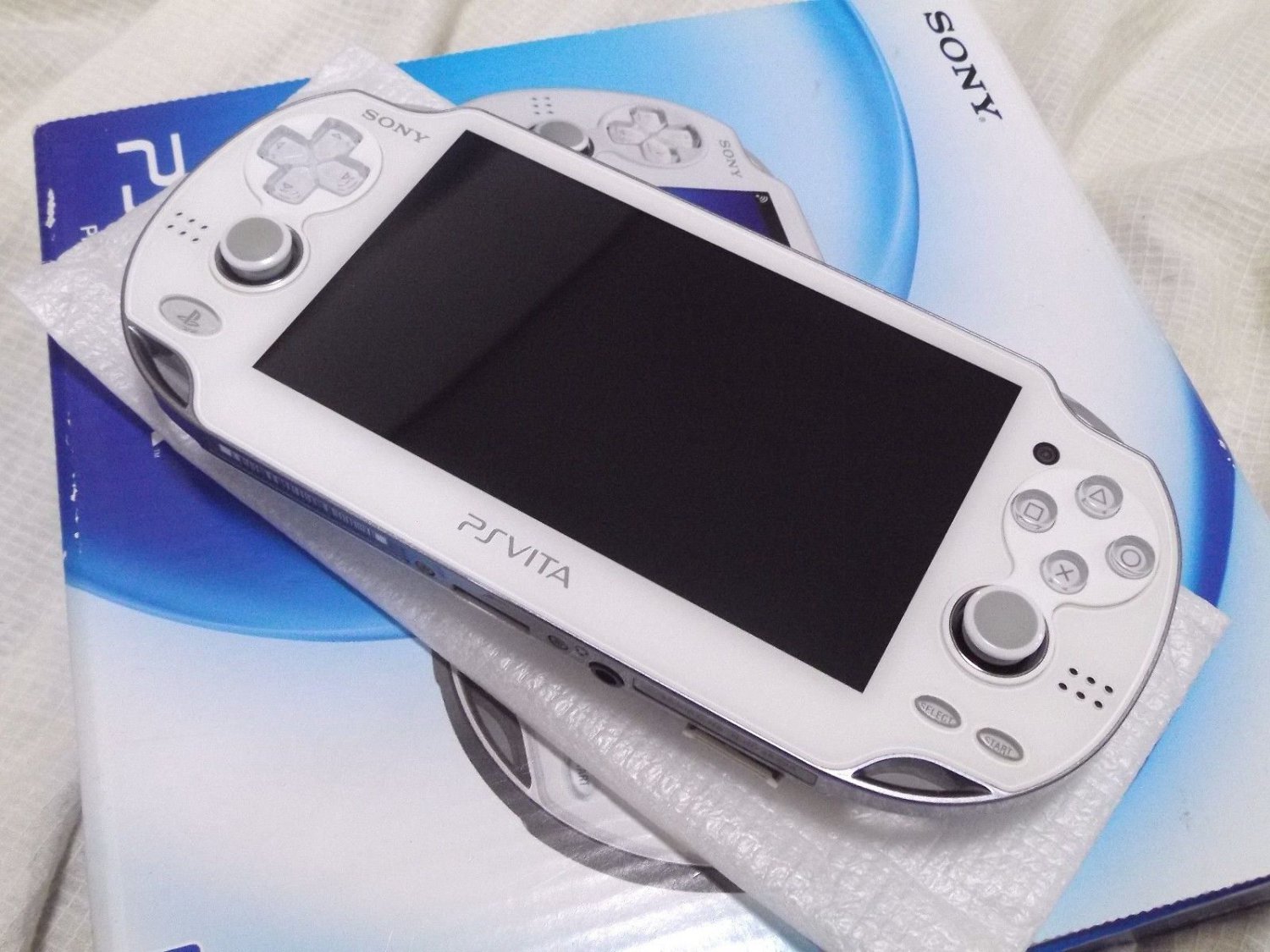 Used Sony Ps Vita Console System Pch 1000 Za02 White Wi Fi Model