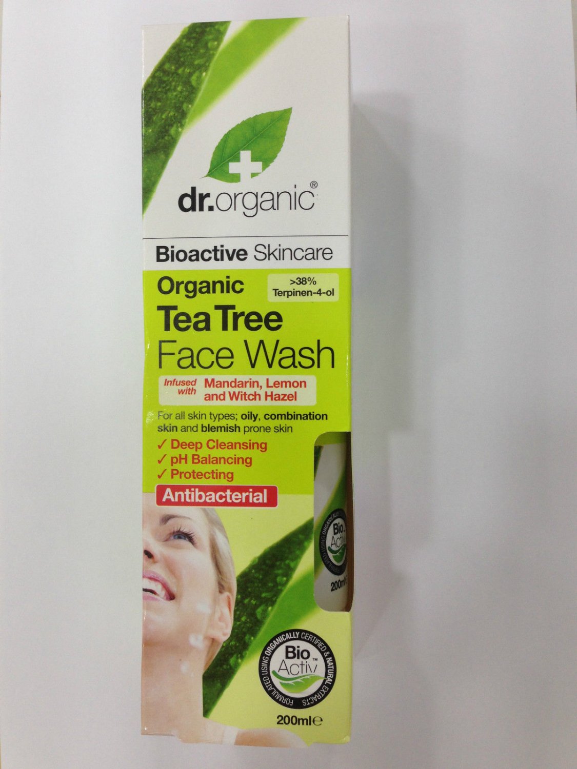 Dr Organic Tea Tree Face Wash 200ml. Antiseptic antibacterial deeply cleanser