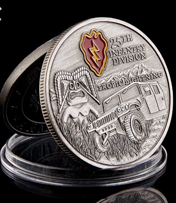 USA Military Tropic Lightning 25nd Infantry Division Challenge Souvenir Coin United States