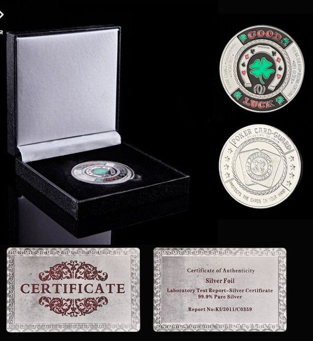 Texas Hold'em Flop Turn River Big Small Blind Lucky Chip Casino Collecting Gold Coins