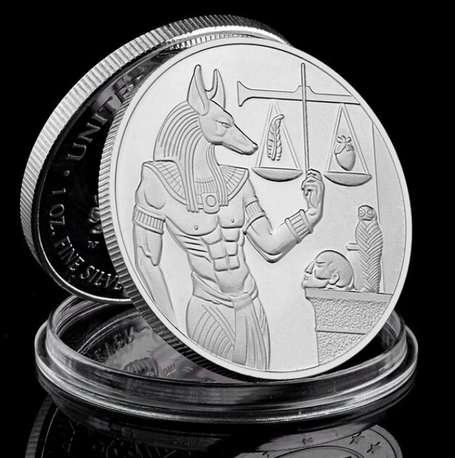 Ancient Egypt Anubis The God of Death Gold/Silver Plated Coin Pyramid Dieb Pattern