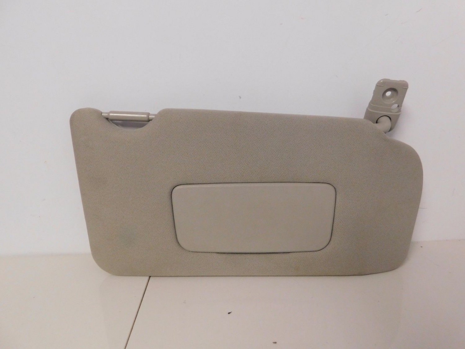20072012 Nissan Altima Sedan Passenger Sunvisor Sun Visor Gray